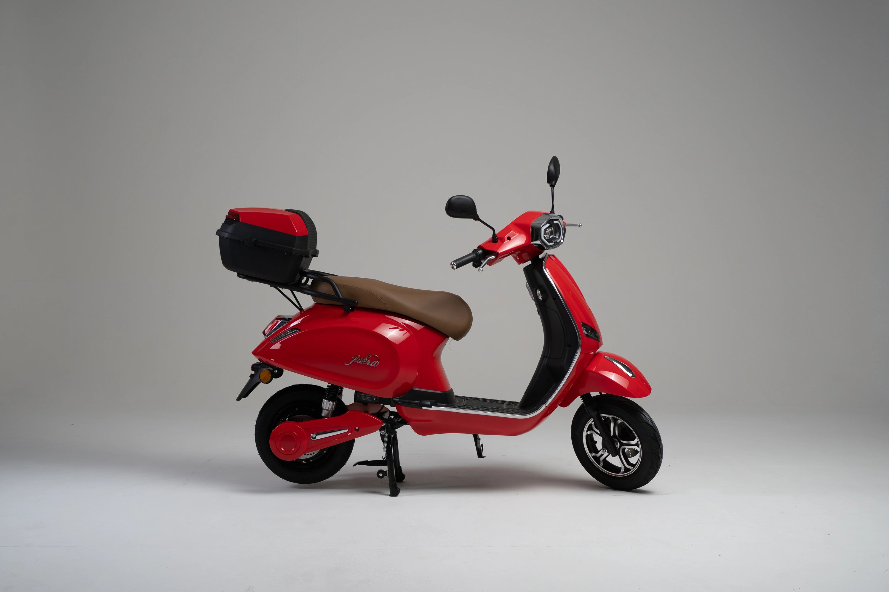 color:red | Jiskra Rosa červený elektroskútr boční pohled - elegantní linie