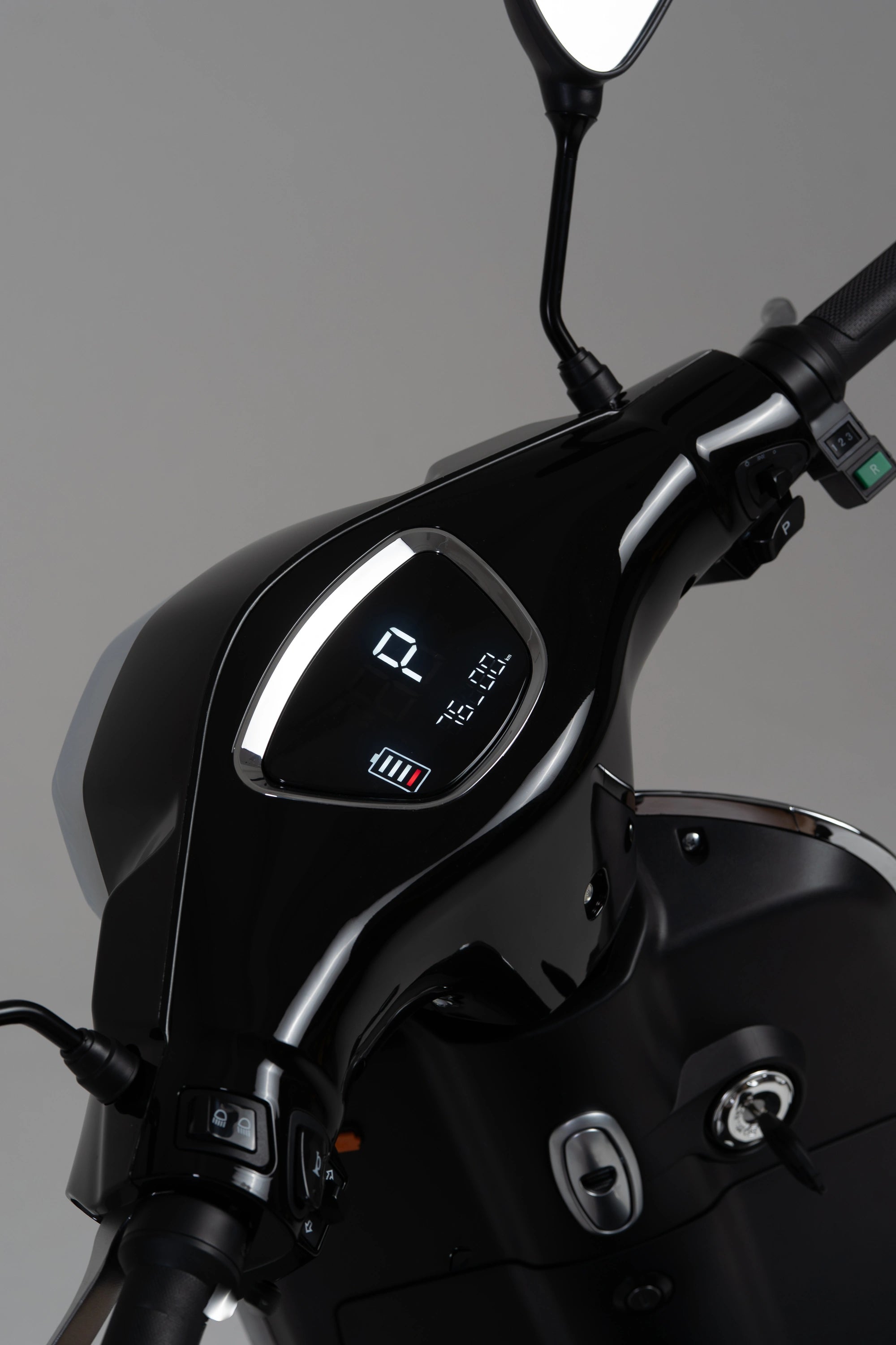 color:black | Jiskra Rosa černý elektroskútr LCD displej tachometr rychloměr baterie